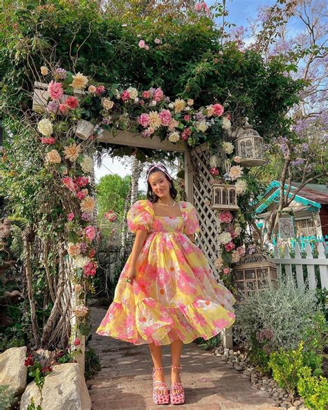 30 Ideas What To Wear To A Tea Party For Chic Look Tea Party Outfits