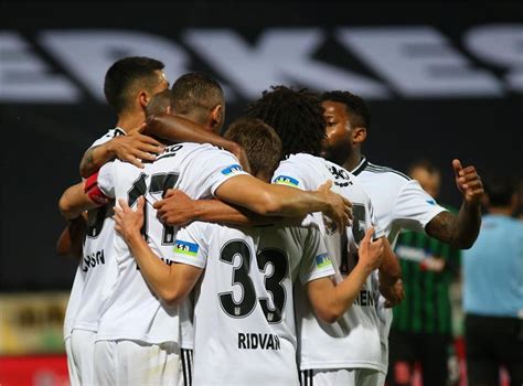 بهدف وحيد ريال مدريد يحقق فوز صعب على فريق غلطة سراي في الجولة الثالثه من دوري أبطال أوروبا. فيديو | محمد النني يصنع هدفًا في انتصار بشكتاش على دنيزلي ...