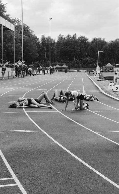 pin by sonia haworth on aesthetic track pictures track workout athletics track