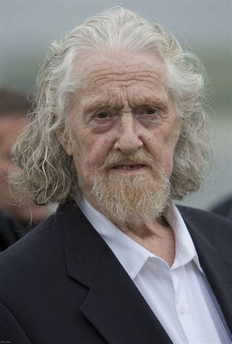 Whether you're thinking about growing your hair out or are already sporting an impressive mane. old man long hair - Google Search | Grey hair old man, Old ...