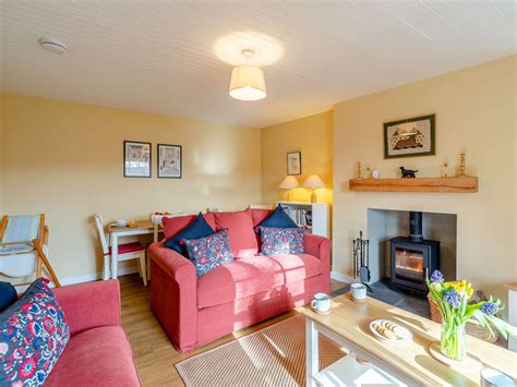 2 Bedroom Cottage In Scottish Borders Hawick Dog Friendly Holiday