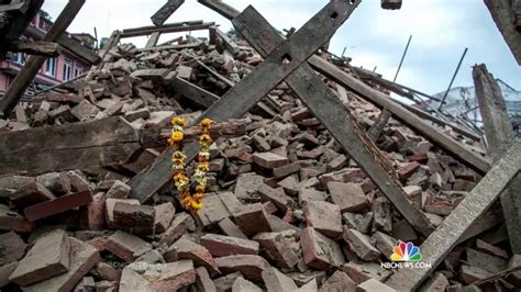 Nepal Earthquake Death Toll Rises To 1 970 After 7 8 Magnitude Quake Nbc News