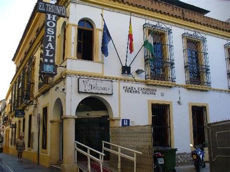 Monumento A Los Enamorados Web Oficial De Turismo De Andalucía