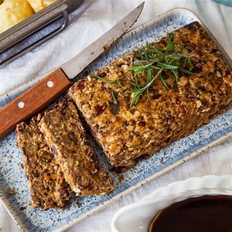 Whether you're after traditional christmas food ideas, festive appetisers or vegetarian recipes for christmas, these winning creations are sure to our tasty canapés make great christmas day starter ideas, our alternatives to turkey give you more freedom for your main course. Vegetarian Christmas dinner: 25 delicious alternatives to nut roast | Urlaubs rezepte, Rezepte ...