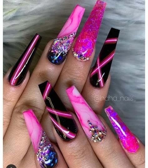Light Pink And Black Nail Designs
