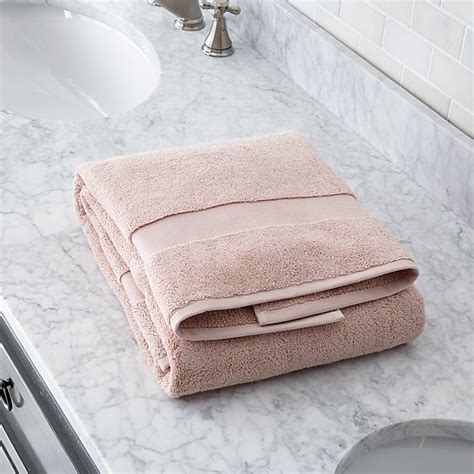 The perfect bath towels are warm, absorbent, and quick to dry. Turkish Cotton 800-Gram Blush Bath Towel + Reviews | Crate ...