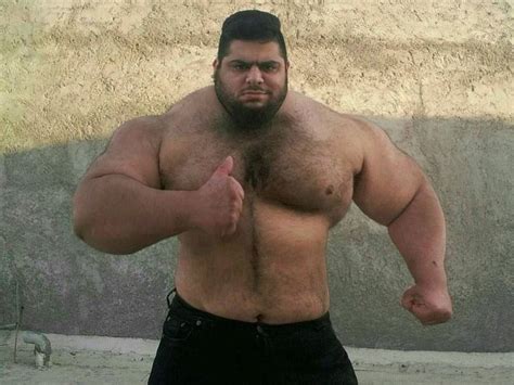 Iranian Weightlifter Is A Real Life Incredible Hulk