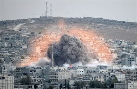 Syrien, Angriff, Bombe, Einschlag, Explosion, Orlok / Shutterstock.com, Orlok / Shutterstock.com 