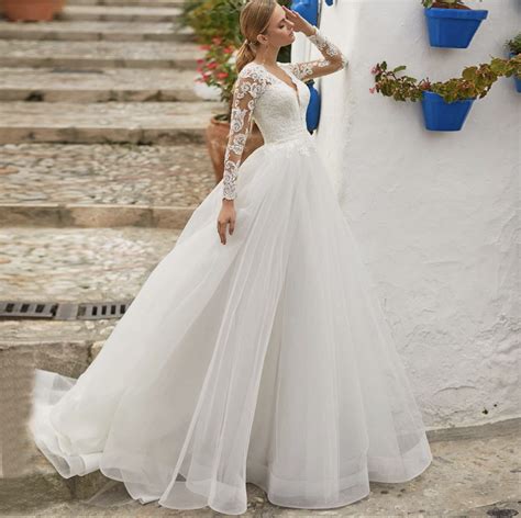 Yc263 Long Sleeve Light Wedding Dress Deep V Neck Bridal Trailing