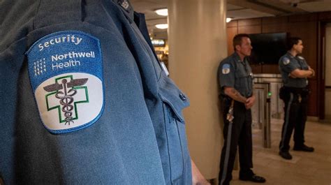 Long Island Hospitals Gearing Up To Train Arm Security Officers Newsday