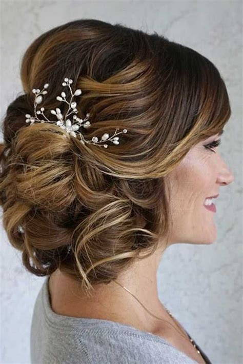 Mother Of The Bride Hairstyles 63 Elegant Ideas 2020 Guide Penteados Mãe Da Noiva Cabelo