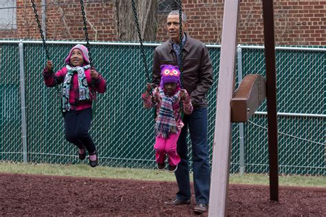 The Obamas Donate White House Swing Set To Dc Shelter The
