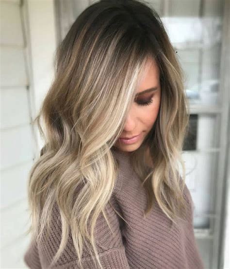 Blonde balayage is a hot hair coloring trend. Pin by Hannah Neese on hair | Hair styles, Balayage hair ...