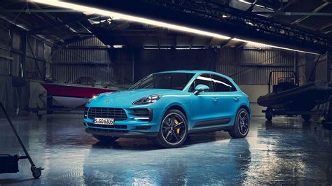 Porsche completes the macan series with a distinctly sporty model. Porsche Macan Wallpapers - Top Free Porsche Macan Backgrounds - WallpaperAccess