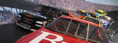 It counted 310 chimney swifts, a third of which were dead when rescuers arrived, the agency said. NASCAR Hall of Fame - Ferie i USA