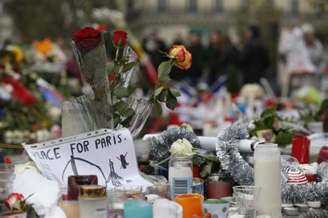 Paris Remembrance Tribute For Victims Of Paris Attacks Pictures