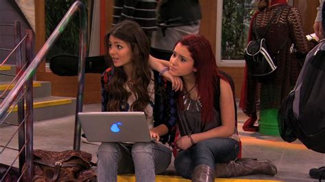 Victorious 1x04 The Birthweek Song Cat And Robbie Image 23335279