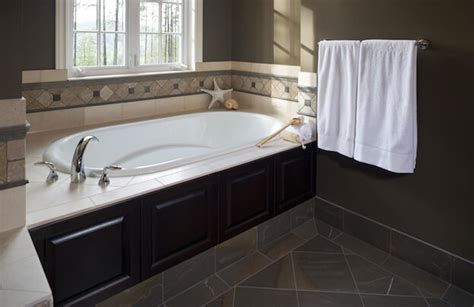 Read our guide to learn how much it costs to replace a bathtub, the different types of bathtub materials, and a whole lot more. How To Refinish A Bathtub | Reglazing Bathtub | Bathtub