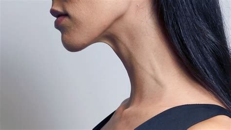 How To Check Your Neck For Cancerous Lumps Glamour Uk