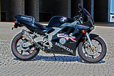 180km/h stock cbr250rr repsol edition. CBR 250RR Top Speed run video HD 720p