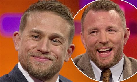 Charlie Hunnam Was Happy To Go Naked For King Arthur Role Daily Mail Online