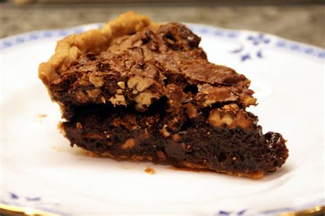 Pour mixture into a greased 9×13 pan and gently press down to form crust. Melissa Valentine's Kitchen: Chocolate Pecan Pie
