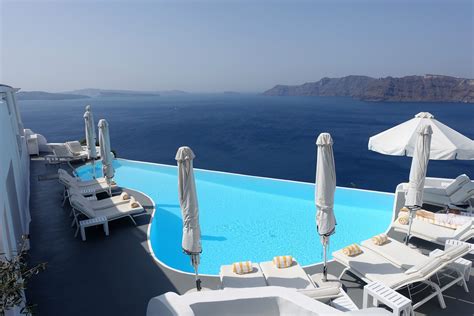 27 Best Santorini Hotels For Honeymoons And Couples