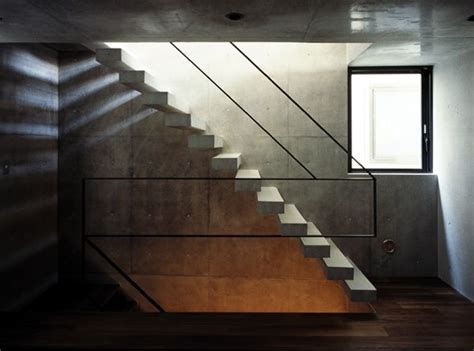 See how i install a staircase handrail and the tools needed in order to do this easy diy project myself! detail concrete stair handrail - Google zoeken | Huis
