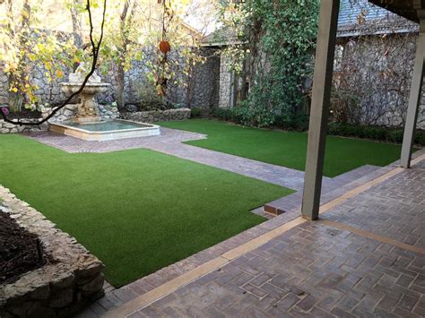 We have hundreds of installations of artificial grass lawns and putting greens in southern. Check Out What Artificial Pet Turf Can Do for Your Lawn