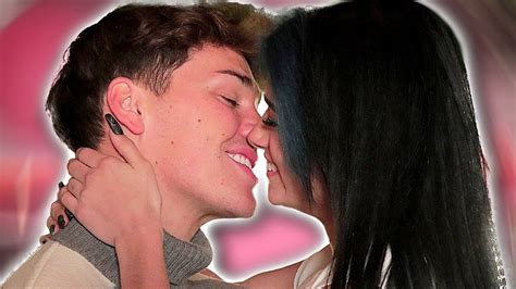 Noah Beck And Dixie Damelio Kiss On Date Reveal Relationship Details In Noah Beck Tries