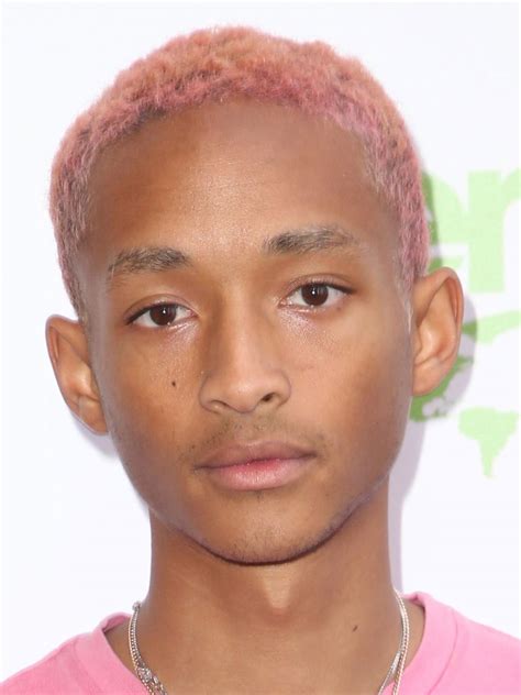 Will smith is getting serious about his health and will document his journey for youtube. Jaden Smith - AlloCiné