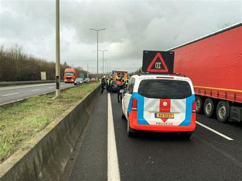 Die autobahn musste wegen des unfalls in beide richtungen voll gesperrt werden. Unfall auf der A13