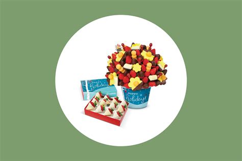 08-Guest-Etiquette--The-Right-Hostess-Gifts-For-Every-Occasion-courtesy