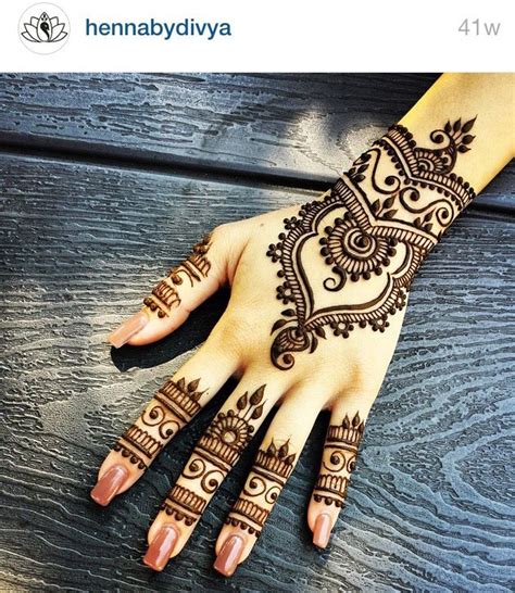 A Henna Tattoo On Someones Hand