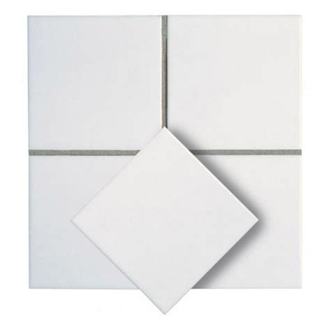 Köp franskt kakel för vägg med blank vit yta i storlek 15x15 cm. Kakel vit matt 15x15 cm 1m²/krt | Bauhaus, Kakel och Kakel ...