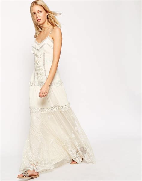 The wedding will take place on the september 24, but the question still remains: Bar Refaeli shares pictureof her Chloe wedding dress after ...