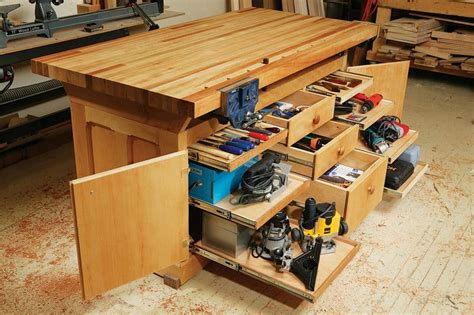 If you need some ideas to build the bench, look nowhere else. Build a Dream Work Bench