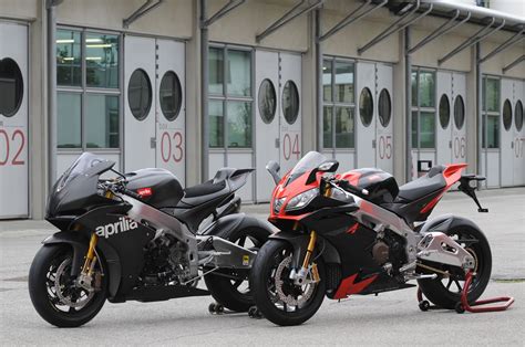 The battle of the italian exotic superbikes continues as both aprilia and mv agusta have produced works of art with their respective flagship motorcycles. Auto Review: Aprilia RSV4 Factory