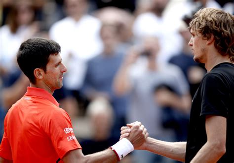 Kao što je već poznato novak đoković ove godine neće učestvovati na mastersu u madridu. Novak je pred meč sa Zverevim ostavio poruku Jeleni (VIDEO ...