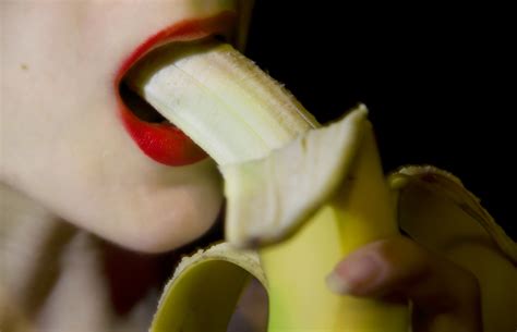 Women Suggestive Open Mouth Bananas Red Lipstick Fruit Food