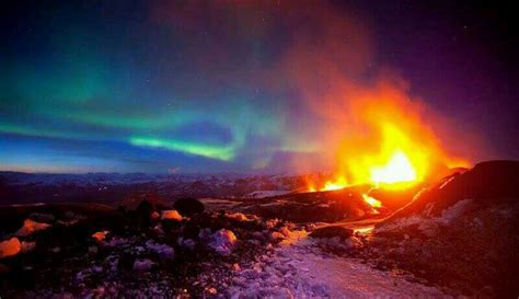Iceland Volcano Eruption Beautiful World Beautiful Places Beautiful