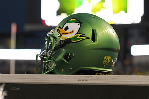 Recruiting | roster | schedule | standings | autzen | uniforms. Oregon Ducks 2017 Football Recruiting Class Review ...