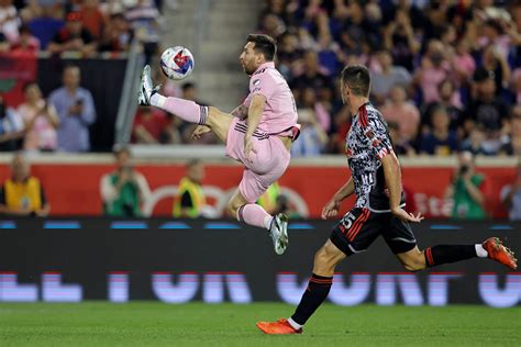 Messi Suplencia Ingreso Y Golazo Para Sellar El Triunfo De Inter