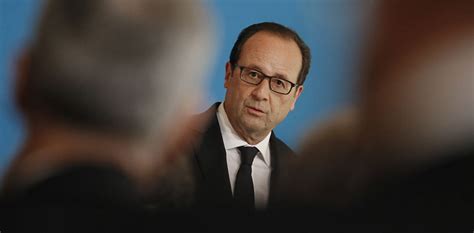François Hollande Est Un Président Maltraité Assiégé Et Piégé Peut Il
