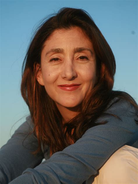 Ingrid Betancourt Cunning Blogger Portrait Gallery