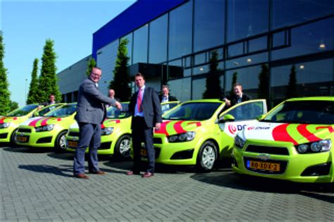 Dabei müssen die beschäftigten im mittelpunkt stehen. Hengelo - Auto Aaltink levert Chevrolets Aveo Diesel aan ...