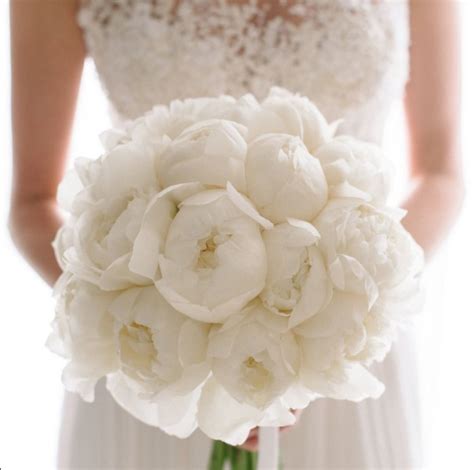 The Prettiest Peony Wedding Bouquets ~ Kiss The Bride Magazine White