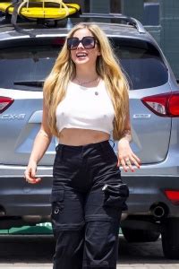 Avril Lavigne Hard Nipples In A White Crop Top In Malibu