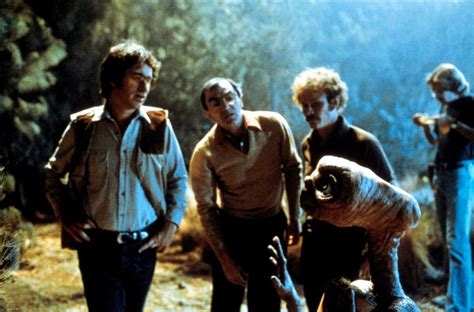 Steven Spielberg And Crew On Set Of Et The Extra Terrestrial 1982