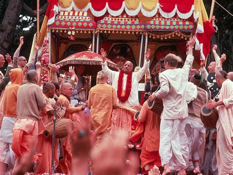 Guru And Disciple The Hare Krishna Movement